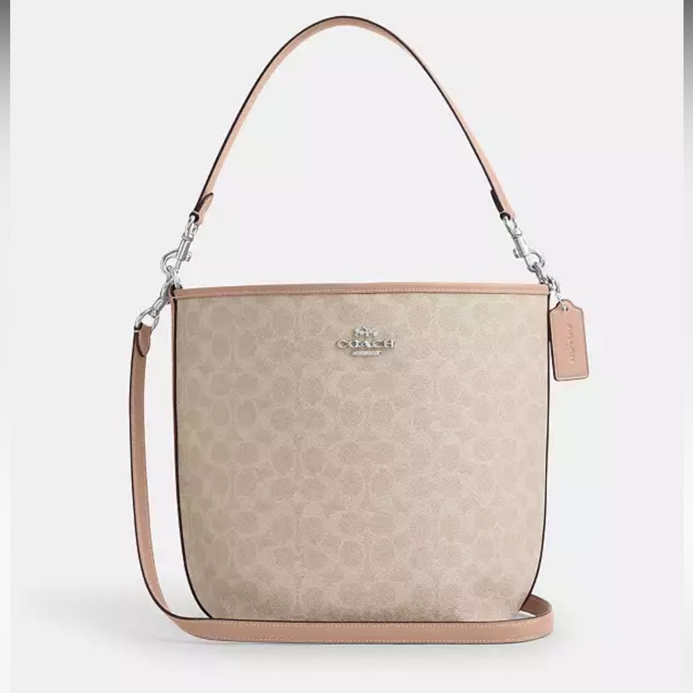 Coach signature Lg City Bucket sv/sand/taupe shoulder/crossbody. NWT